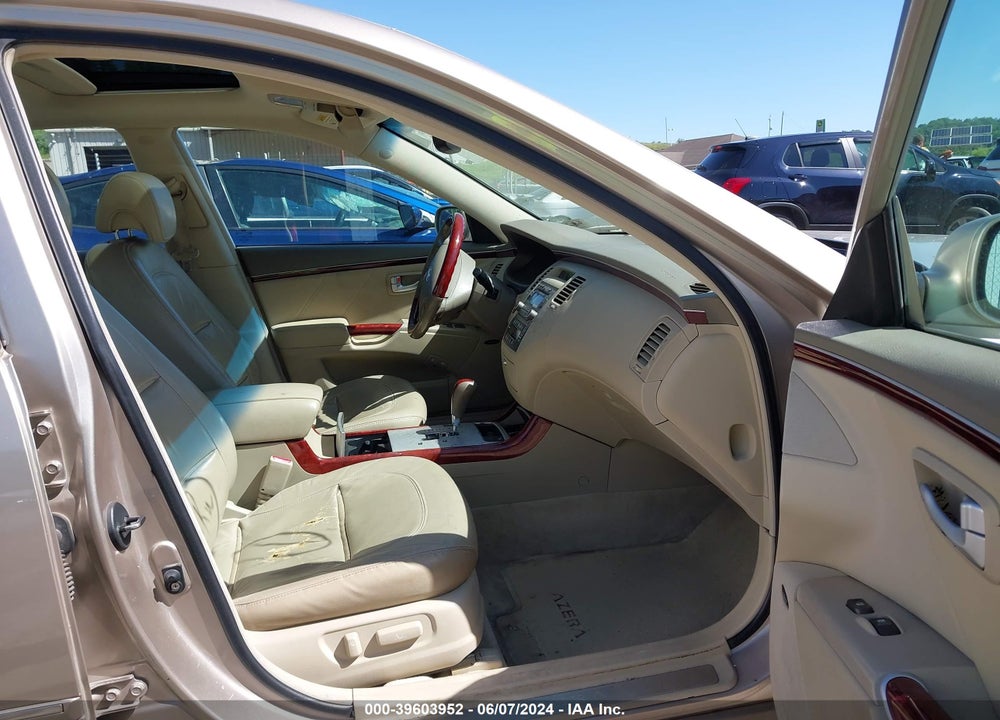 2007 HYUNDAI AZERA VIN: KMHFC46FX7A210769
