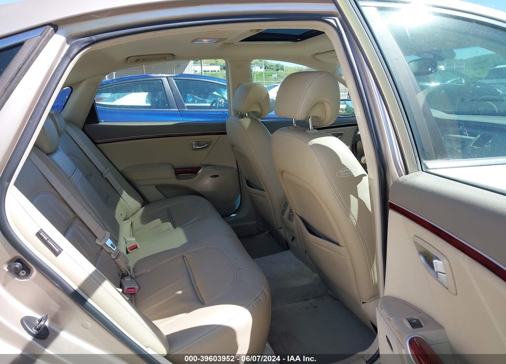 2007 HYUNDAI AZERA VIN: KMHFC46FX7A210769