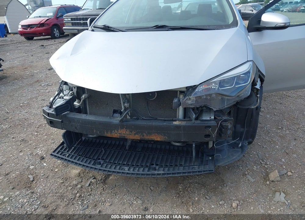 2017 TOYOTA COROLLA SE VIN: 5YFBURHE8HP688185