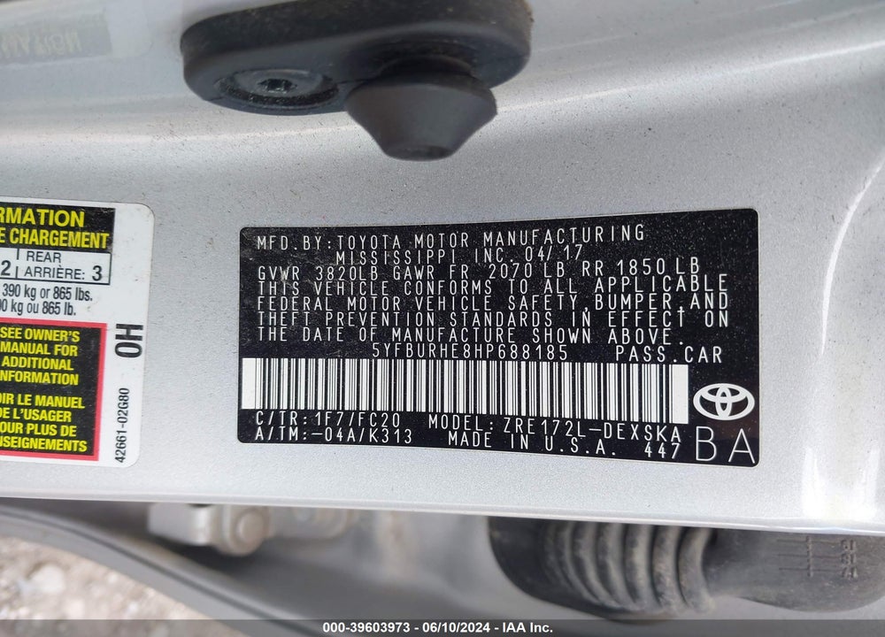 2017 TOYOTA COROLLA SE VIN: 5YFBURHE8HP688185