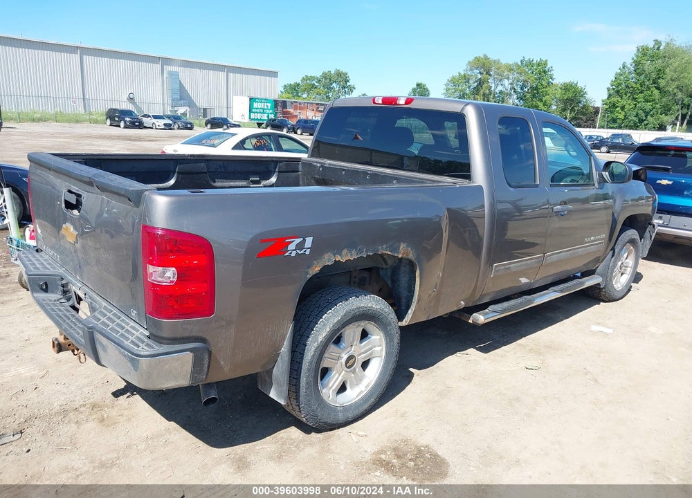 2012 CHEVROLET SILVERADO 1500 LT VIN: 1GCRKSE70CZ283213