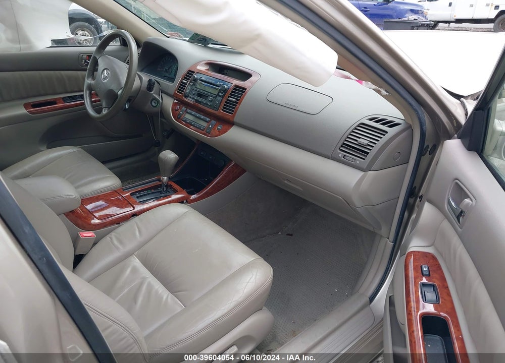 2003 TOYOTA CAMRY XLE VIN: JTDBE30KX30160839