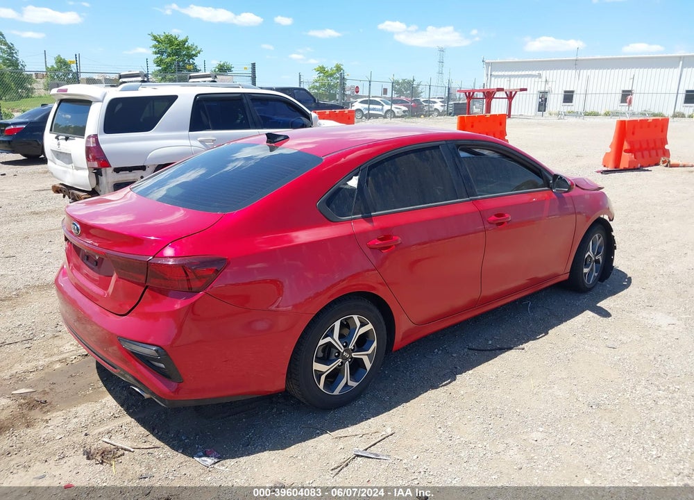 2021 KIA FORTE LXS VIN: 3KPF24AD0ME343823