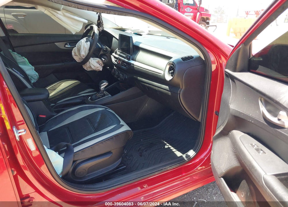 2021 KIA FORTE LXS VIN: 3KPF24AD0ME343823