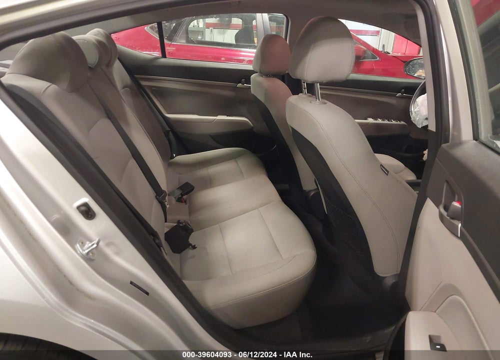 2018 HYUNDAI ELANTRA VALUE EDITION VIN: 5NPD84LF5JH402411