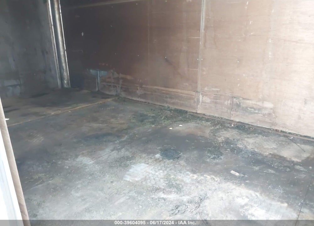 2006 WELLS CARGO --- VIN: 1W4200F2868009646