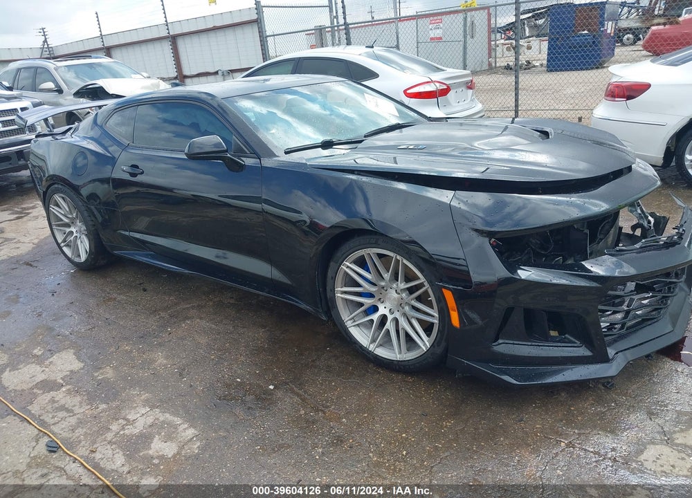 2017 CHEVROLET CAMARO ZL1 VIN: 1G1FJ1R62H0196239