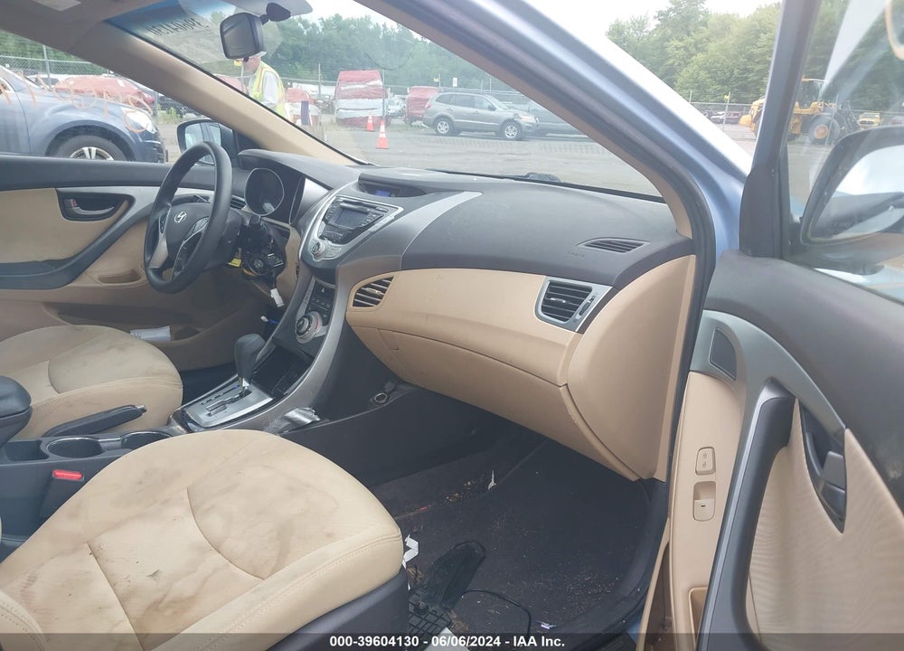 2011 HYUNDAI ELANTRA VIN: KMHDH4AE2BU120059