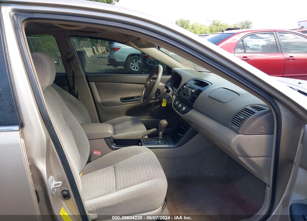 2005 TOYOTA CAMRY LE VIN: 4T1BE30KX5U983360