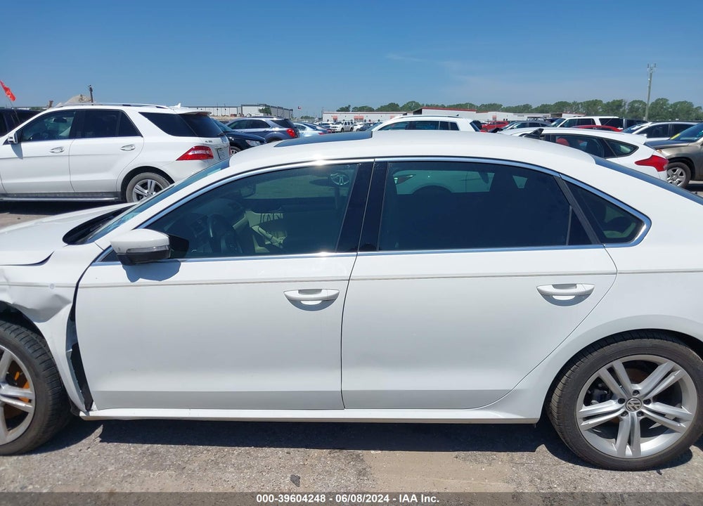 2014 VOLKSWAGEN PASSAT 2.0L TDI SE VIN: 1VWBN7A35EC044896