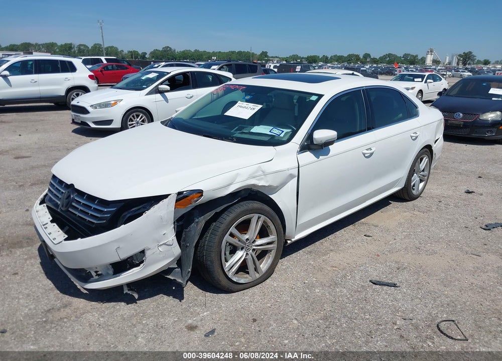2014 VOLKSWAGEN PASSAT 2.0L TDI SE VIN: 1VWBN7A35EC044896