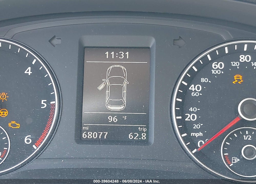 2014 VOLKSWAGEN PASSAT 2.0L TDI SE VIN: 1VWBN7A35EC044896