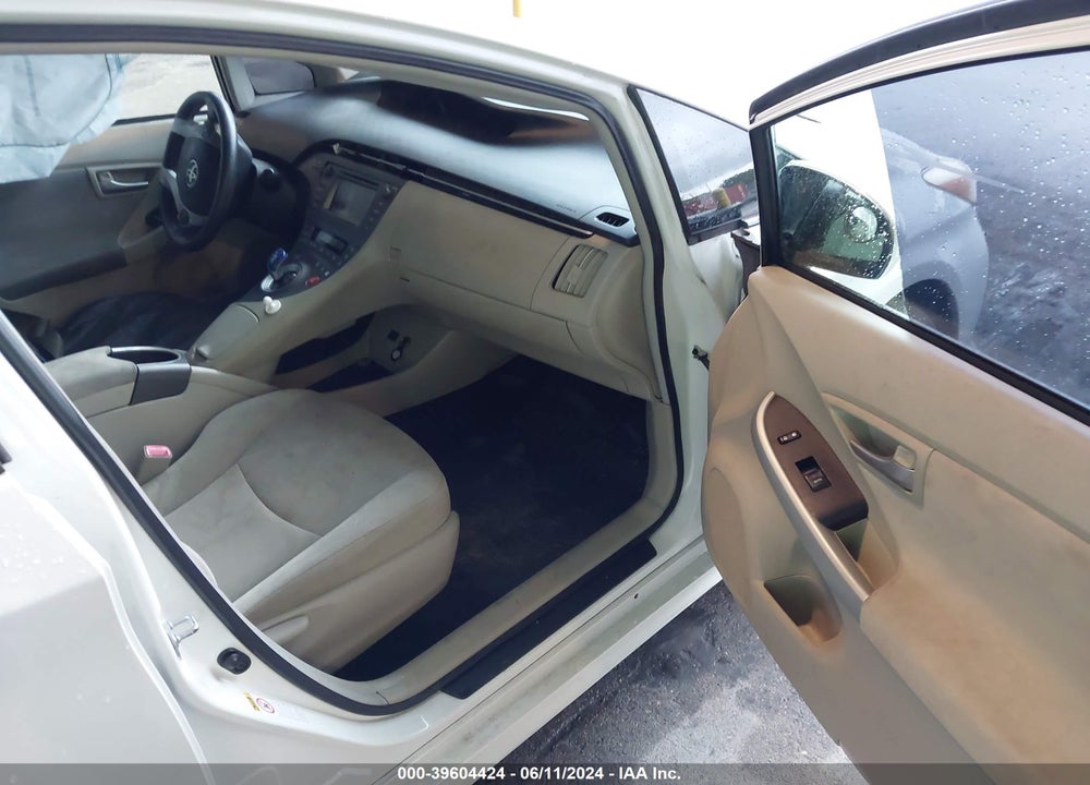 2012 TOYOTA PRIUS TWO VIN: JTDKN3DU8C5511245