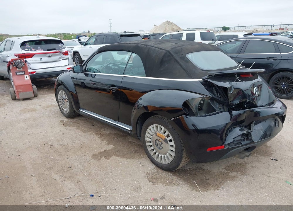 2013 VOLKSWAGEN BEETLE 2.5L VIN: 3VW5X7AT6DM815290