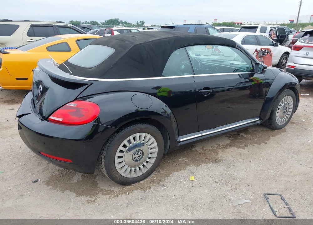 2013 VOLKSWAGEN BEETLE 2.5L VIN: 3VW5X7AT6DM815290