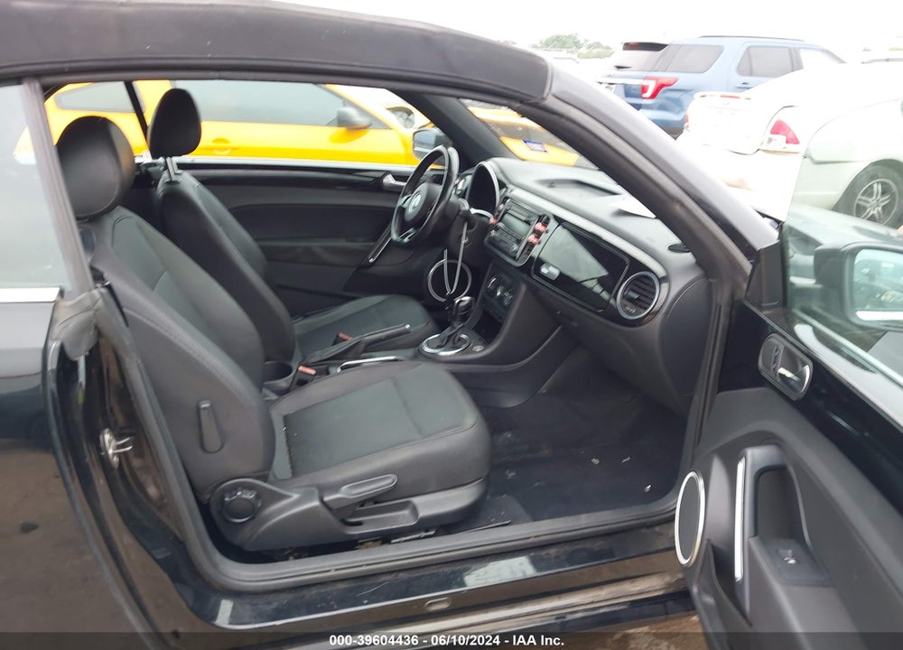 2013 VOLKSWAGEN BEETLE 2.5L VIN: 3VW5X7AT6DM815290