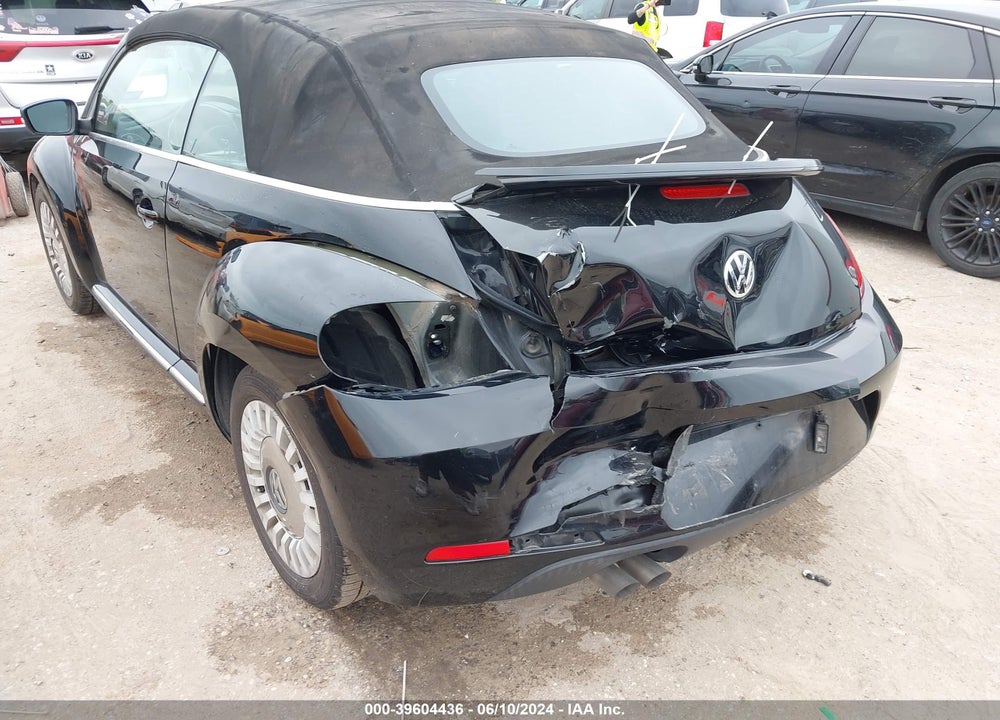 2013 VOLKSWAGEN BEETLE 2.5L VIN: 3VW5X7AT6DM815290