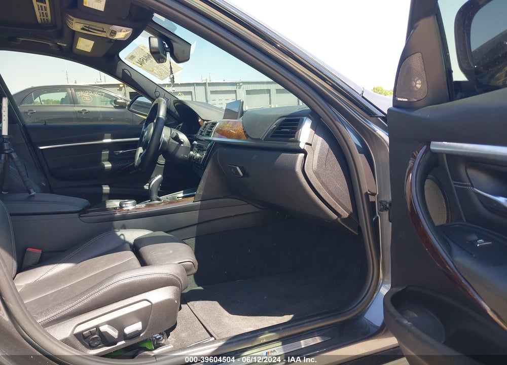 2018 BMW 340I XDRIVE VIN: WBA8B7C5XJA586289