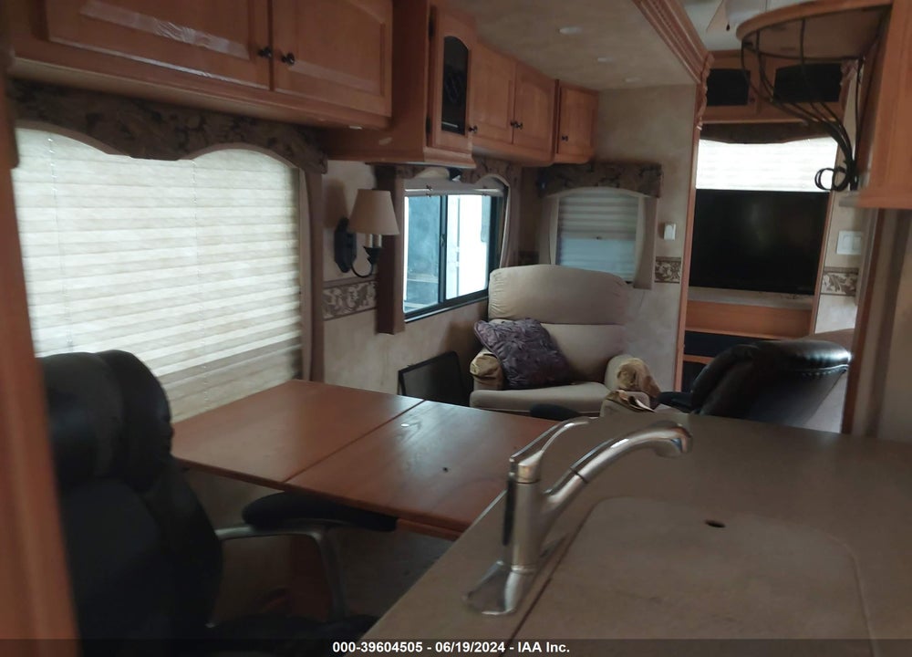 2009 HEARTLAND RV OTHER VIN: 5SFBG36209E203580