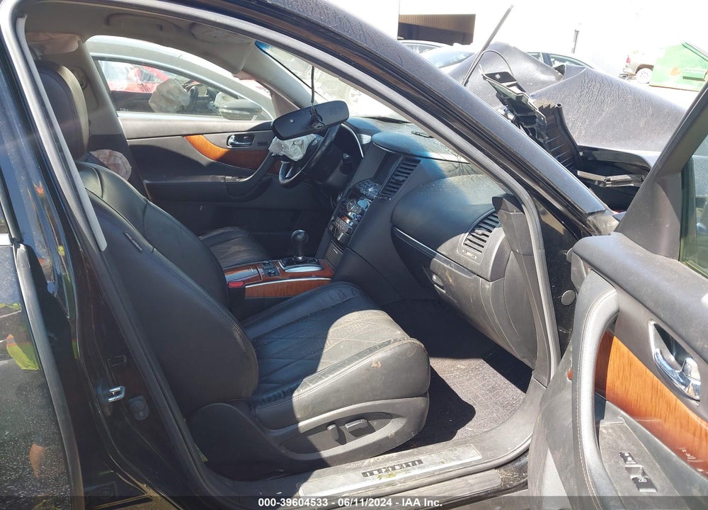 2016 INFINITI QX70 VIN: JN8CS1MW1GM752194