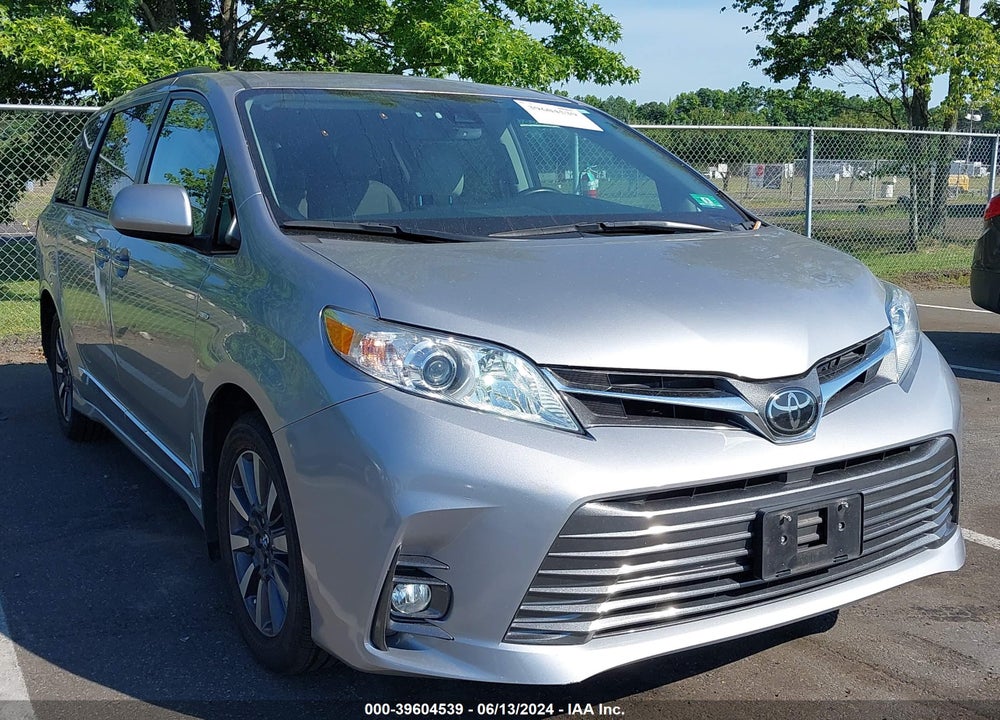 2018 TOYOTA SIENNA XLE PREMIUM 7 PASSENGER VIN: 5TDDZ3DC4JS209432