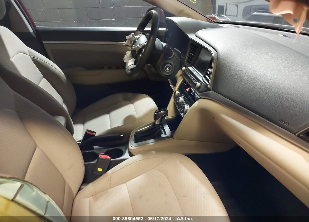 2020 HYUNDAI ELANTRA SEL VIN: KMHD84LF6LU075022
