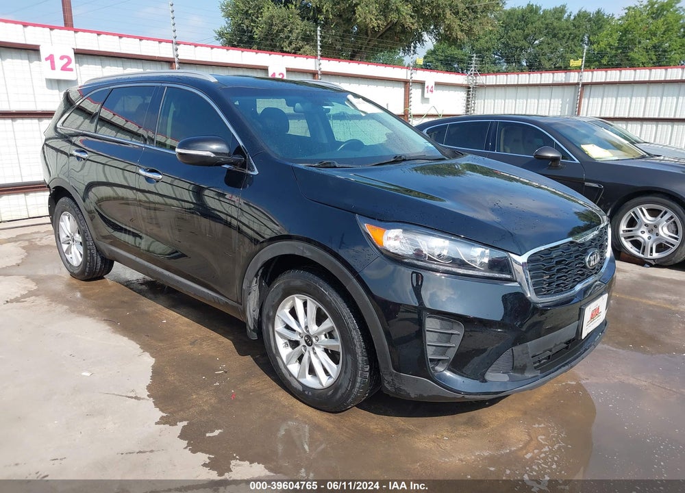 2019 KIA SORENTO 3.3L LX VIN: 5XYPG4A54KG463476