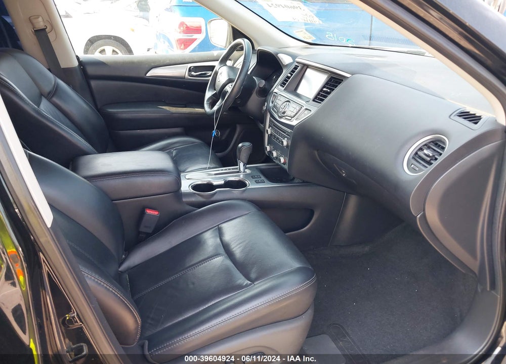 2018 NISSAN PATHFINDER SL VIN: 5N1DR2MN8JC629123