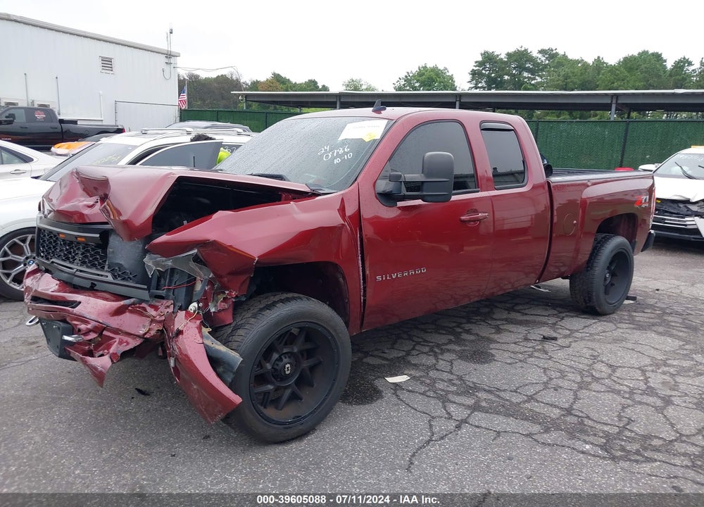 2013 CHEVROLET SILVERADO 1500 LT VIN: 1GCRKSE74DZ102437