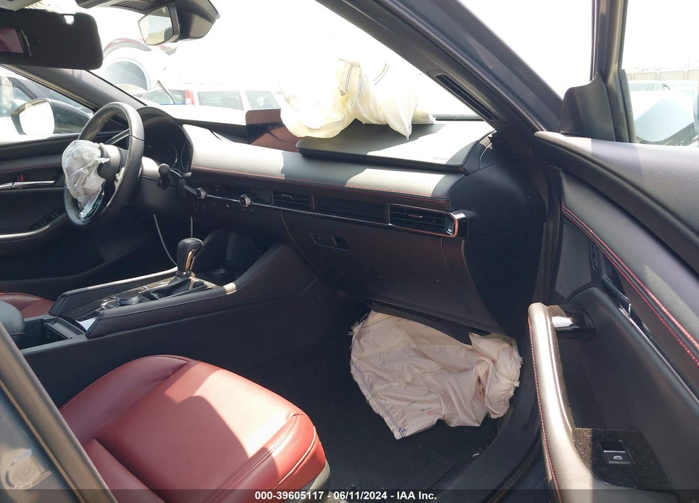 2024 MAZDA 3 2.5 S CARBON EDITION VIN: JM1BPBLM1R1652390