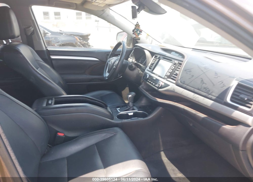 2017 TOYOTA HIGHLANDER XLE VIN: 5TDJZRFH9HS434597