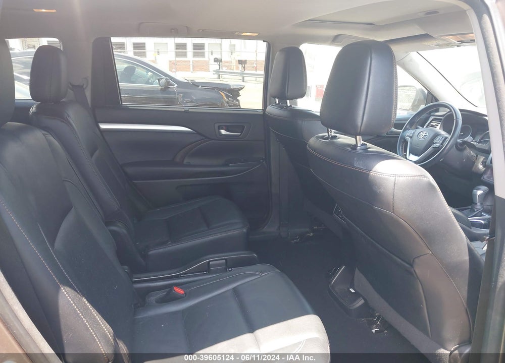 2017 TOYOTA HIGHLANDER XLE VIN: 5TDJZRFH9HS434597