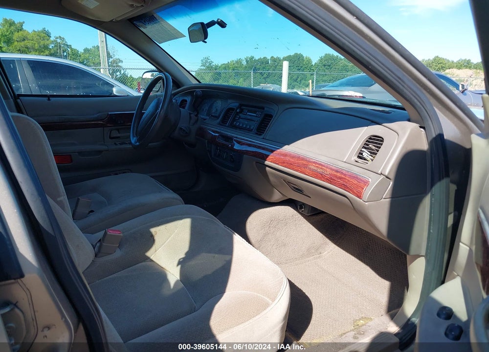 2001 MERCURY GRAND MARQUIS GS VIN: 2MEFM74W81X695173