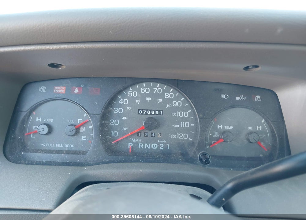 2001 MERCURY GRAND MARQUIS GS VIN: 2MEFM74W81X695173