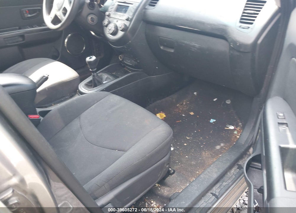 2011 KIA SOUL VIN: KNDJT2A24B7312887