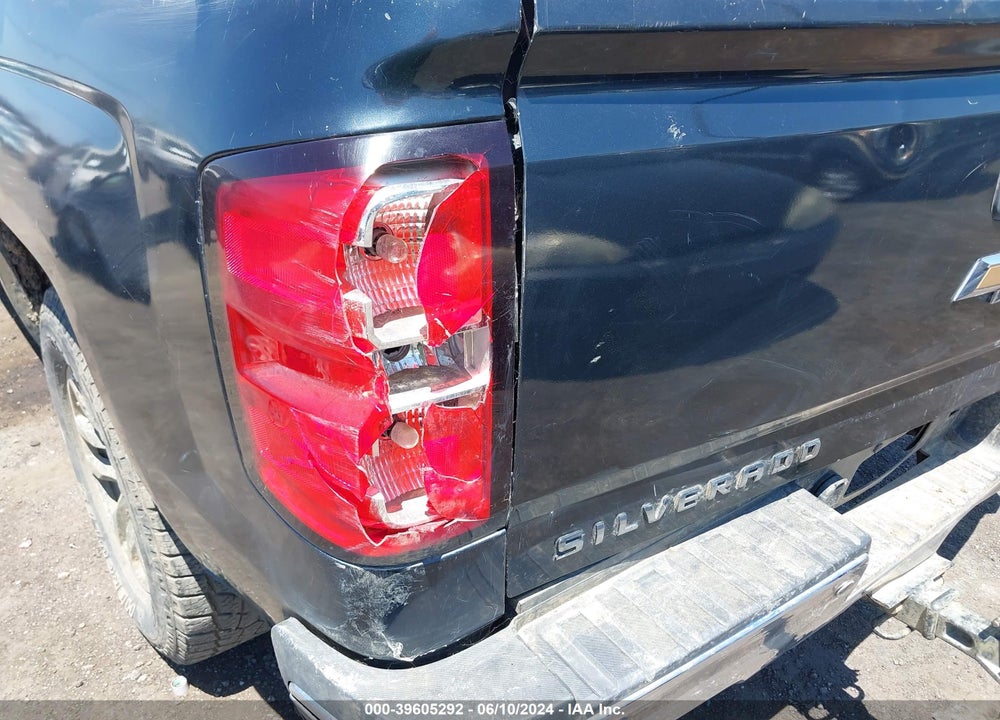 2018 CHEVROLET SILVERADO 1500 1LT VIN: 1GCRCRECXJZ140463