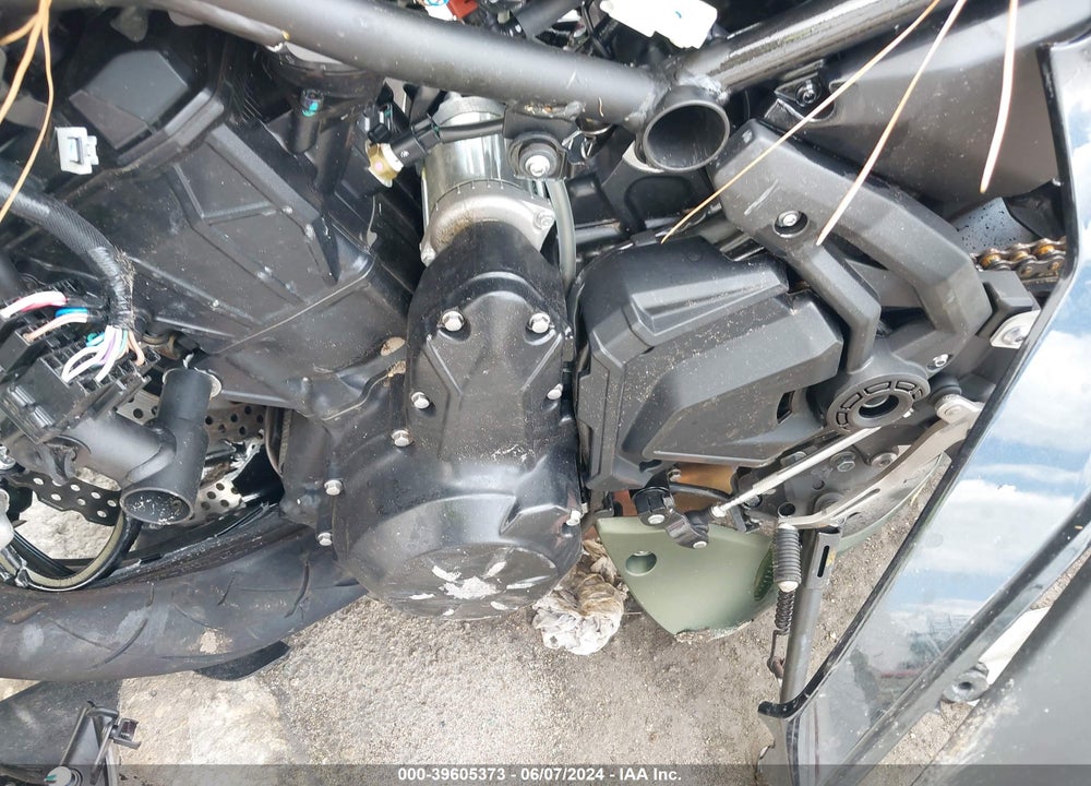 2024 KAWASAKI EX650 P VIN: ML5EXEP14RDAC3020