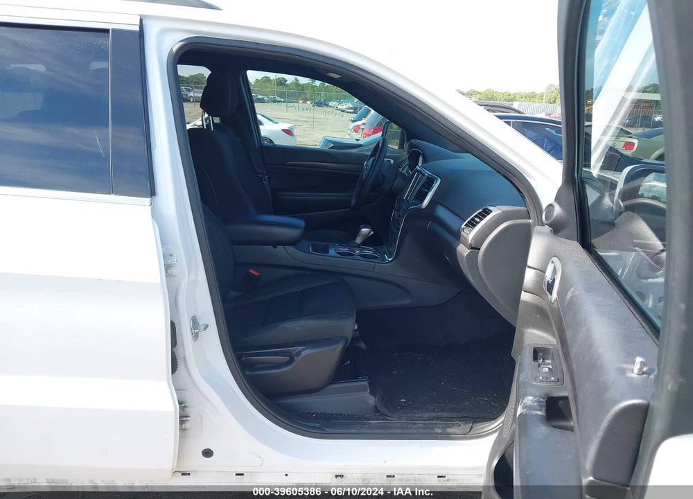 2018 JEEP GRAND CHEROKEE LAREDO E 4X2 VIN: 1C4RJEAGXJC301078