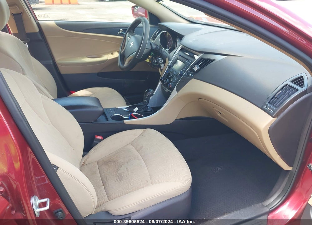2014 HYUNDAI SONATA GLS VIN: 5NPEB4AC3EH948564