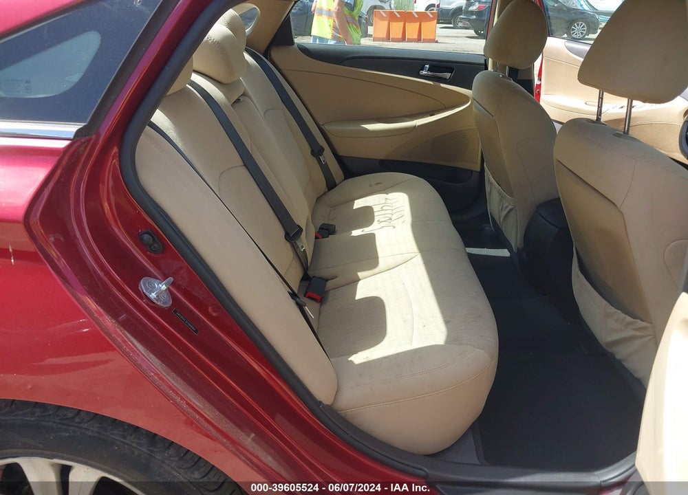 2014 HYUNDAI SONATA GLS VIN: 5NPEB4AC3EH948564