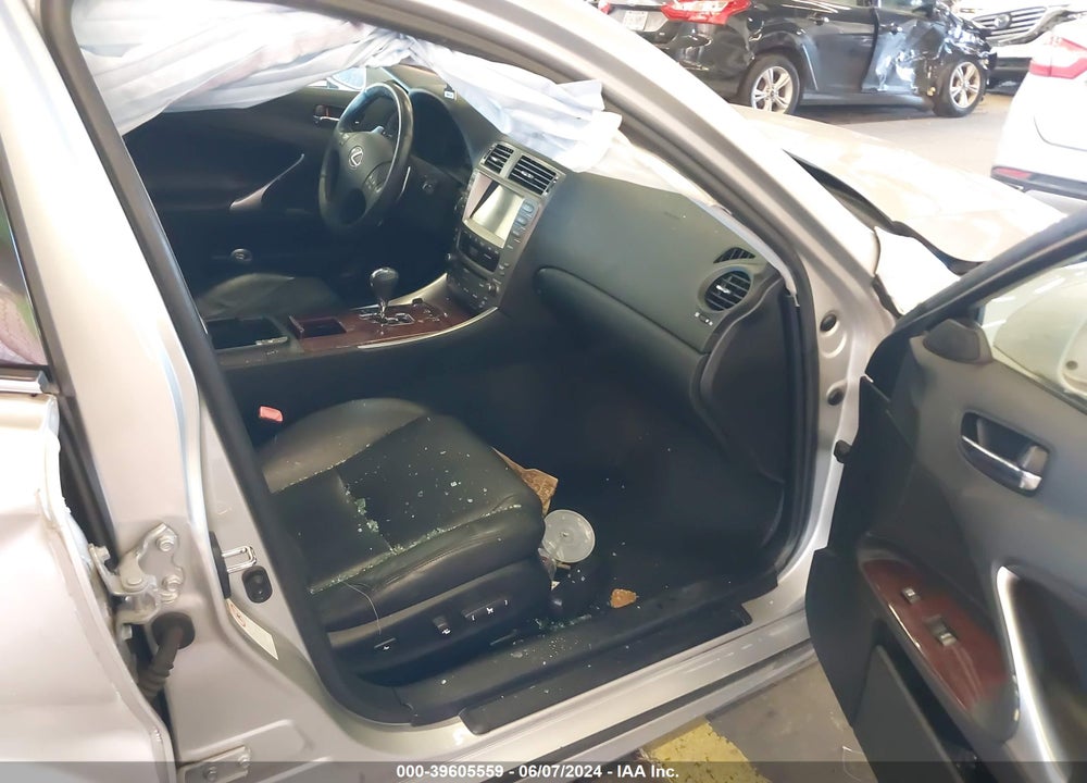 2007 LEXUS IS 250 VIN: JTHBK262072039269