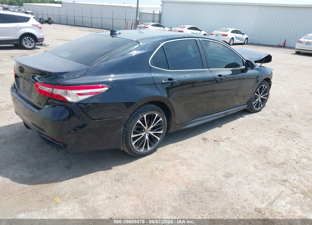 2020 TOYOTA CAMRY SE VIN: 4T1G11AK4LU877570