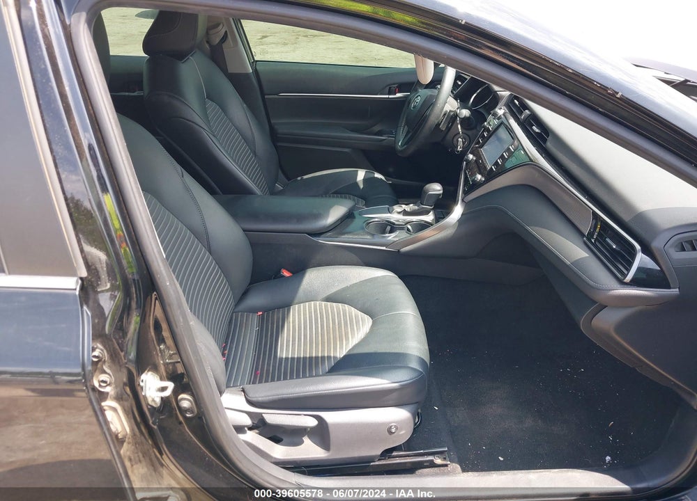 2020 TOYOTA CAMRY SE VIN: 4T1G11AK4LU877570