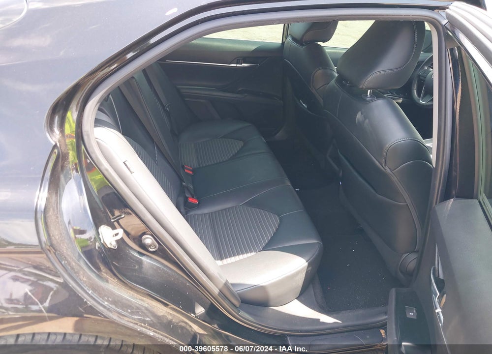 2020 TOYOTA CAMRY SE VIN: 4T1G11AK4LU877570