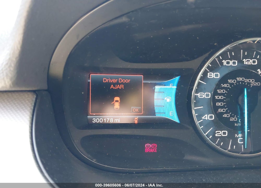 2011 FORD EDGE SEL VIN: 2FMDK3JC8BBB50036
