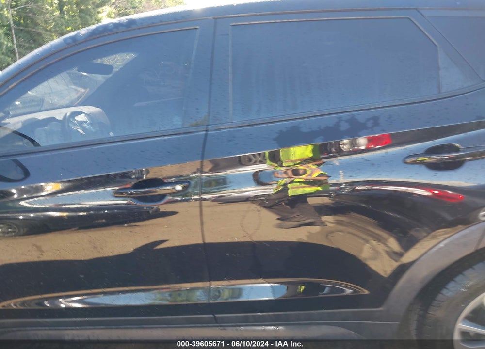 2018 HYUNDAI TUCSON SE VIN: KM8J23A43JU708315