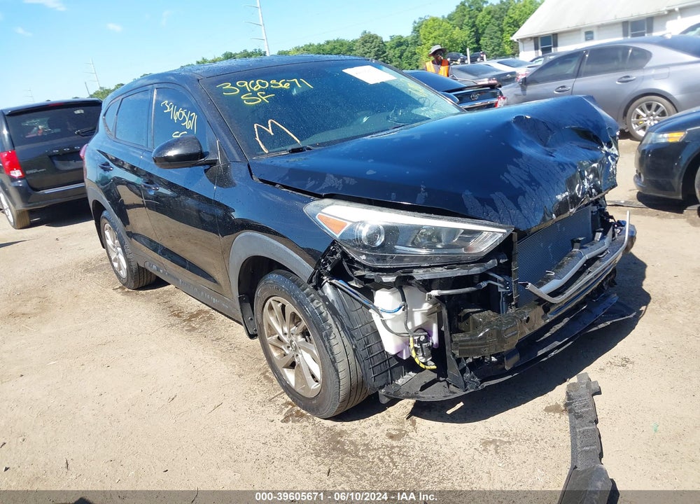 2018 HYUNDAI TUCSON SE VIN: KM8J23A43JU708315