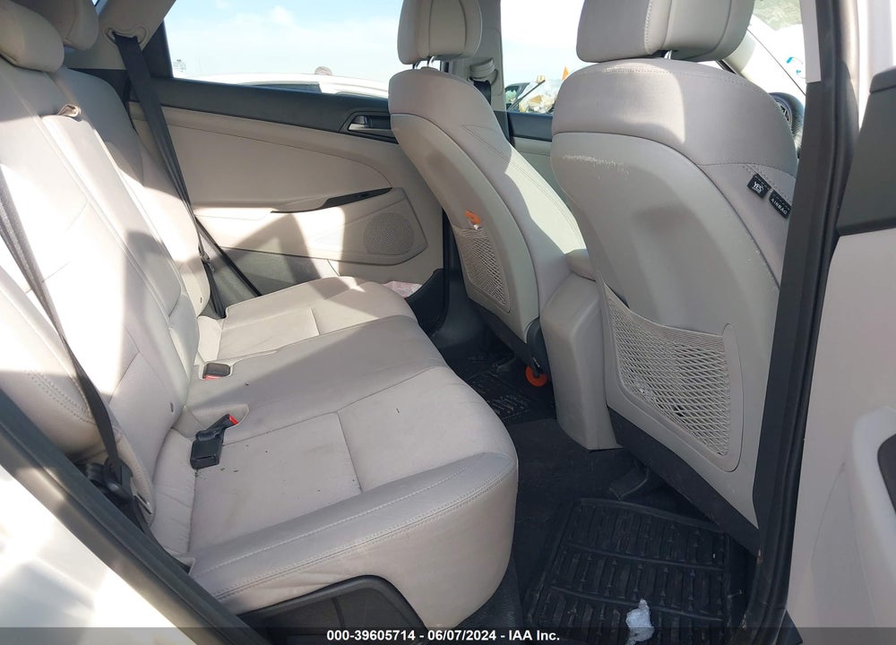 2018 HYUNDAI TUCSON SEL VIN: KM8J33A45JU677257