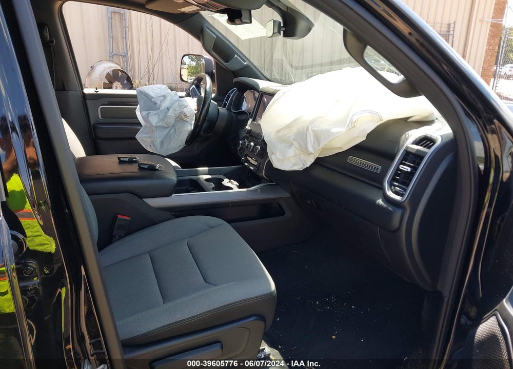 2022 RAM 1500 BIG HORN 4X4 5'7 BOX VIN: 1C6SRFFM8NN155232