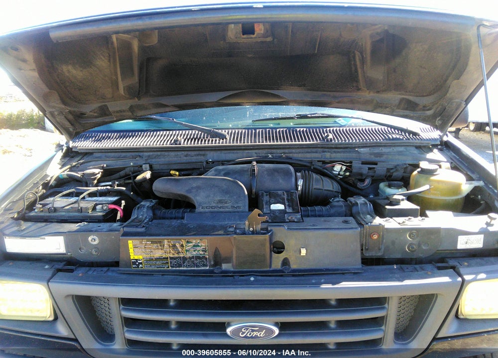 2000 FORD E-350 SUPER DUTY VIN: 1FTSE34L8YHA41070